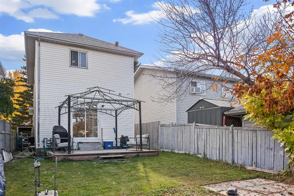 70 Dovercliffe Way