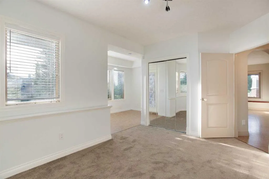 135 Coopers Hill SW