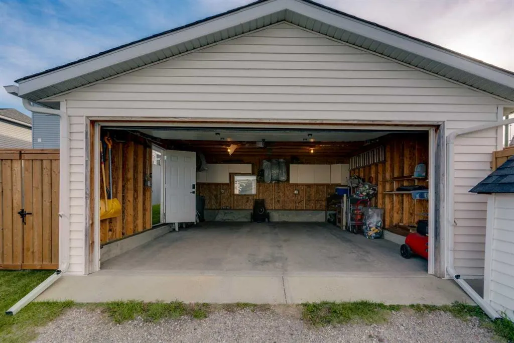 15 Rivercrest Way SE