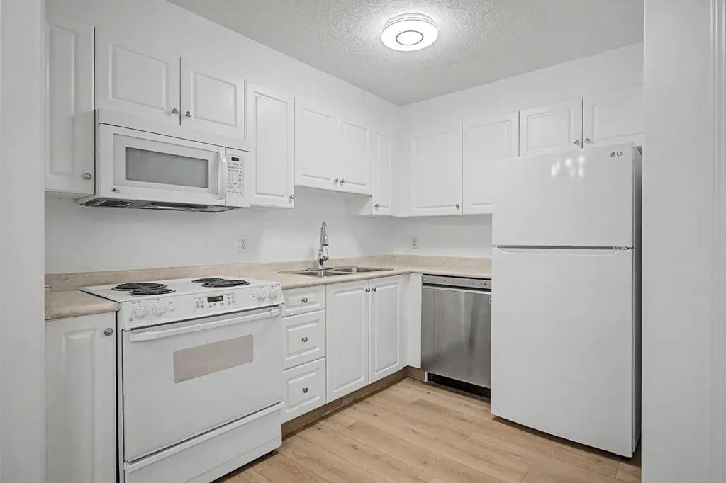 6818 Pinecliff Grove NE #3129