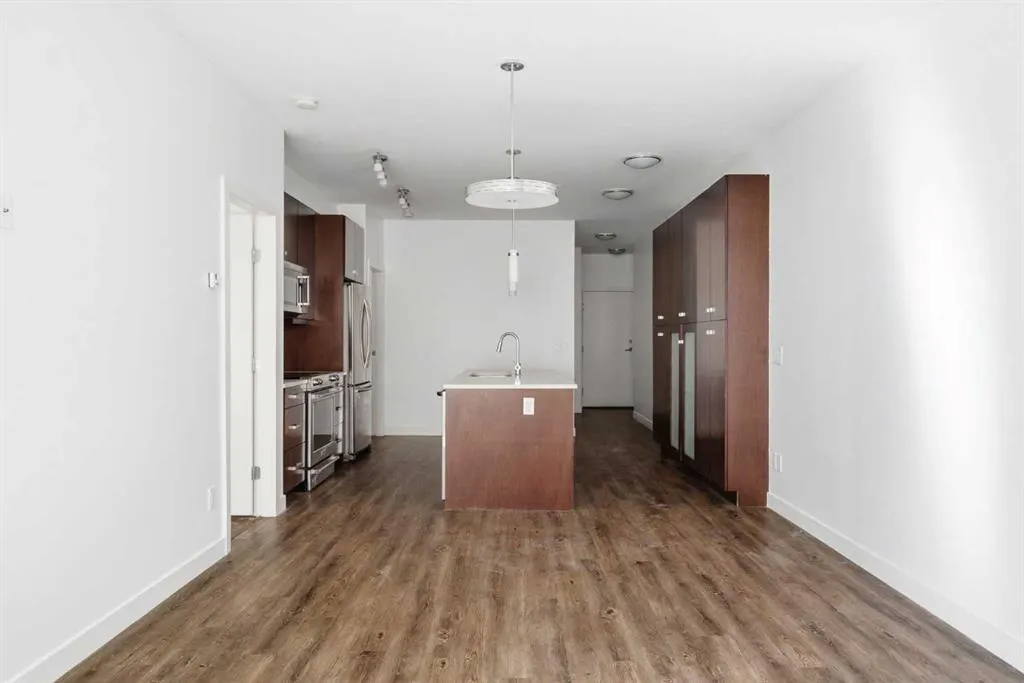 1720 10 Street SW #209