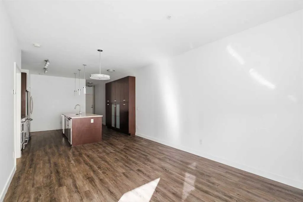 1720 10 Street SW #209