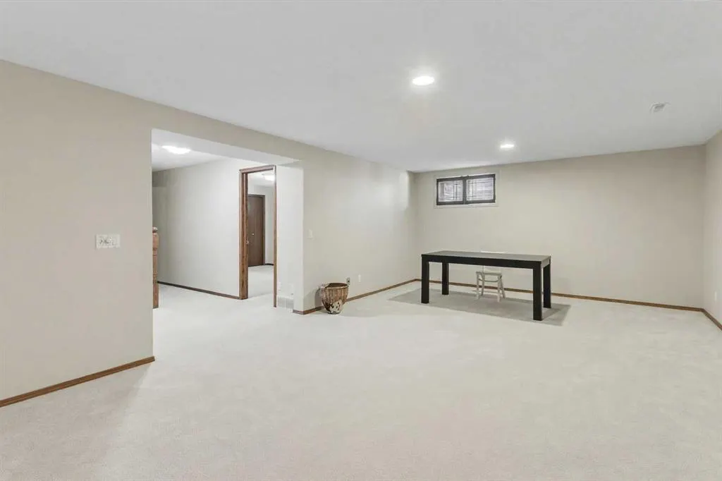 20 Arbour Cliff Close NW
