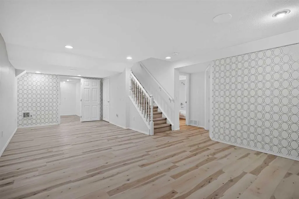 40 Silver Ridge Court NW