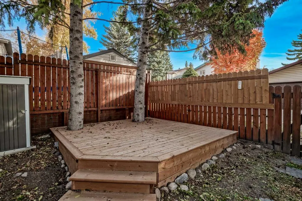 40 Silver Ridge Court NW