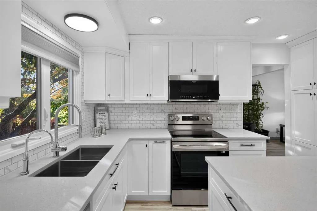 40 Silver Ridge Court NW