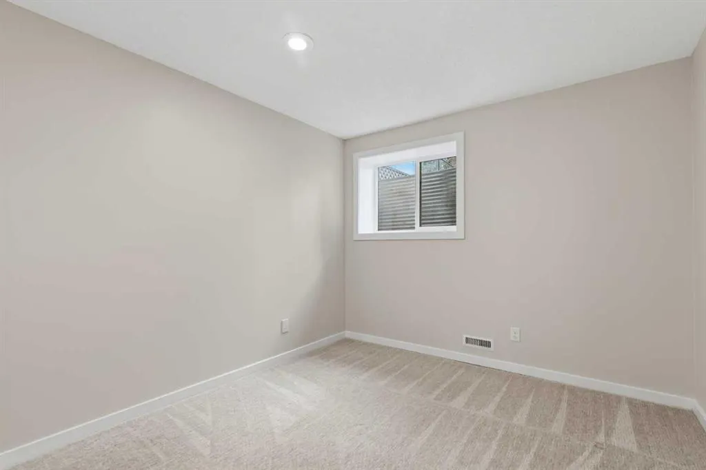 40 Panatella Mews NW