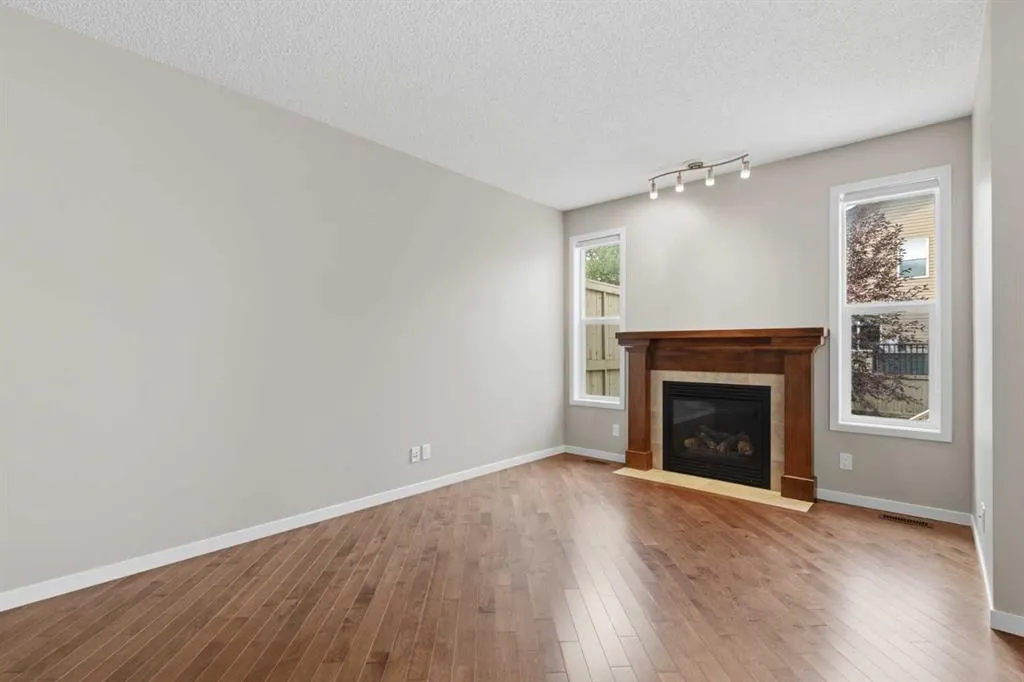 40 Panatella Mews NW