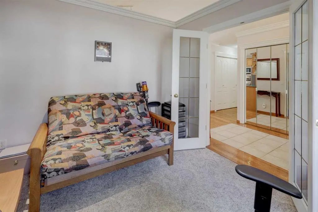 45 Panorama Hills Manor NW