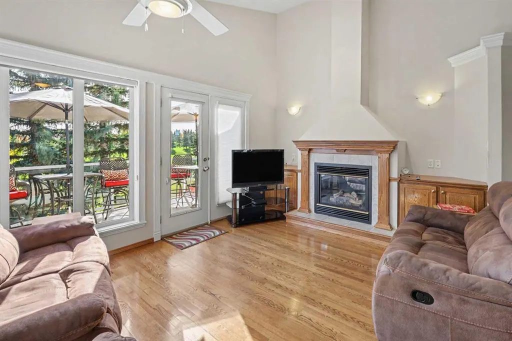 45 Panorama Hills Manor NW