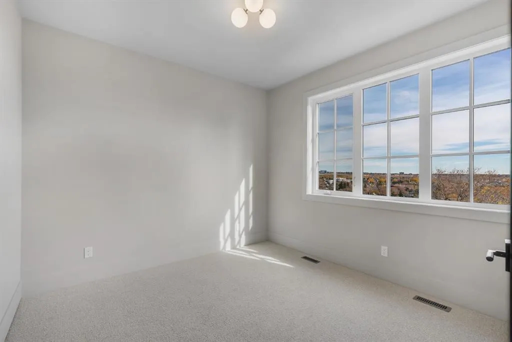1208 Bellevue Avenue SE #1