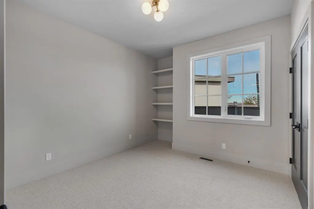 1208 Bellevue Avenue SE #1