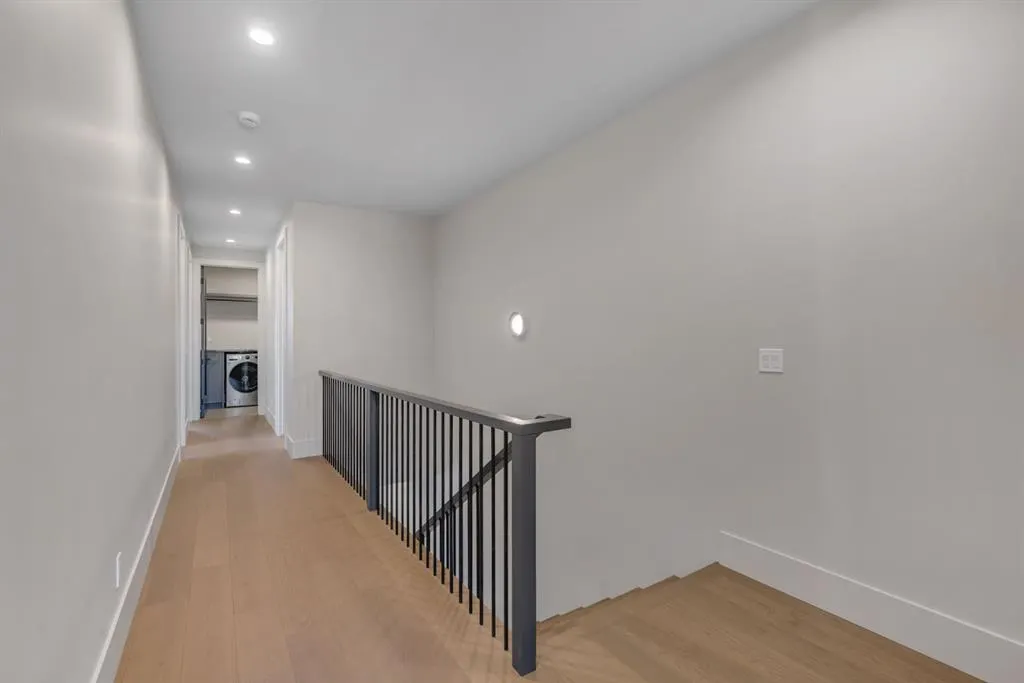 1208 Bellevue Avenue SE #1
