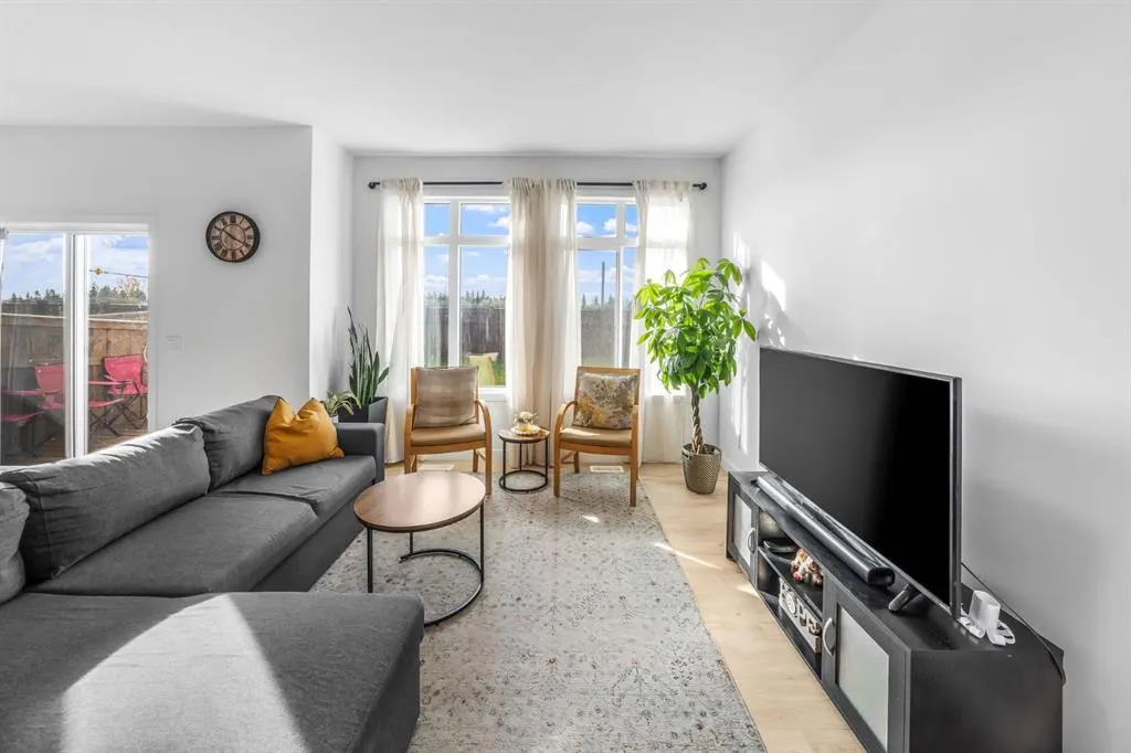 288 Sora Terrace SE