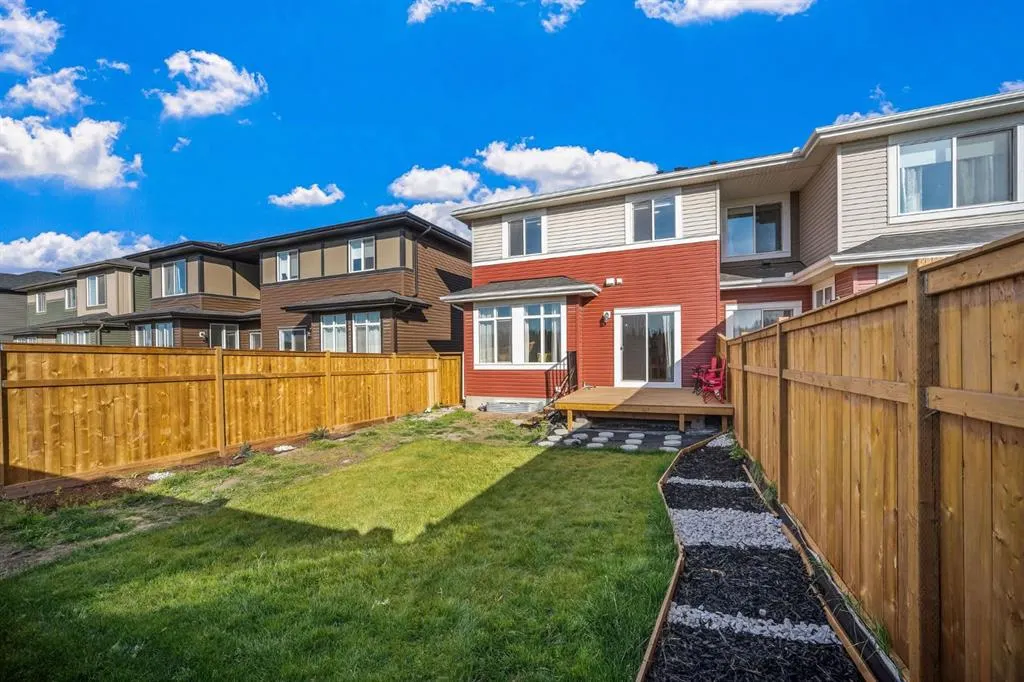 288 Sora Terrace SE