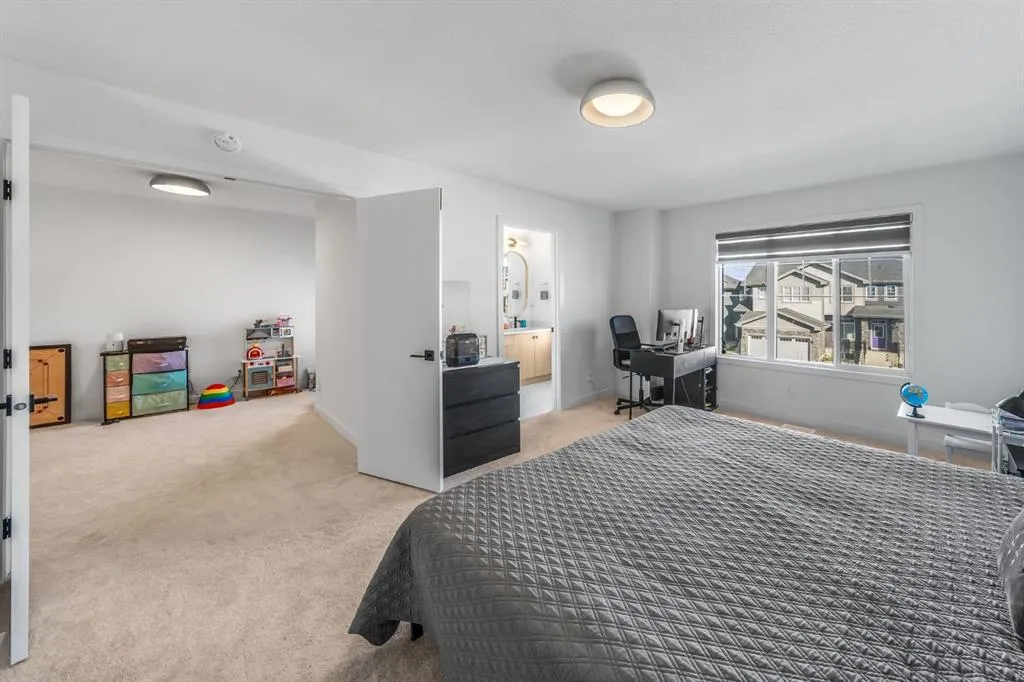 288 Sora Terrace SE