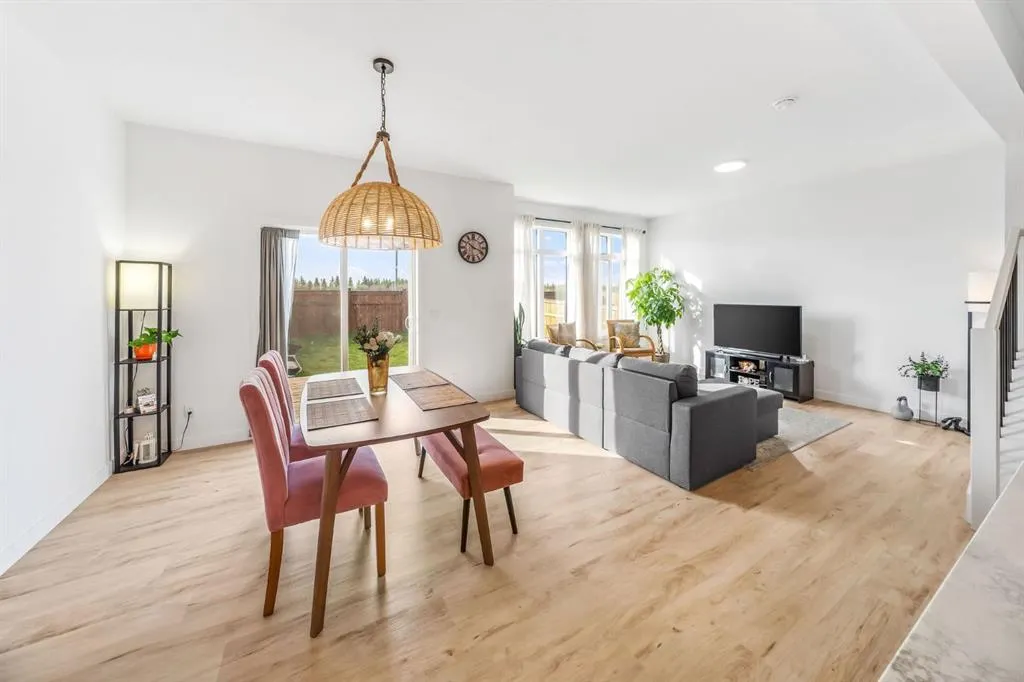 288 Sora Terrace SE