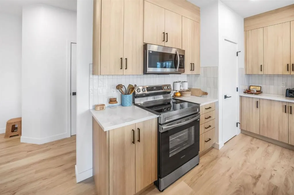 288 Sora Terrace SE