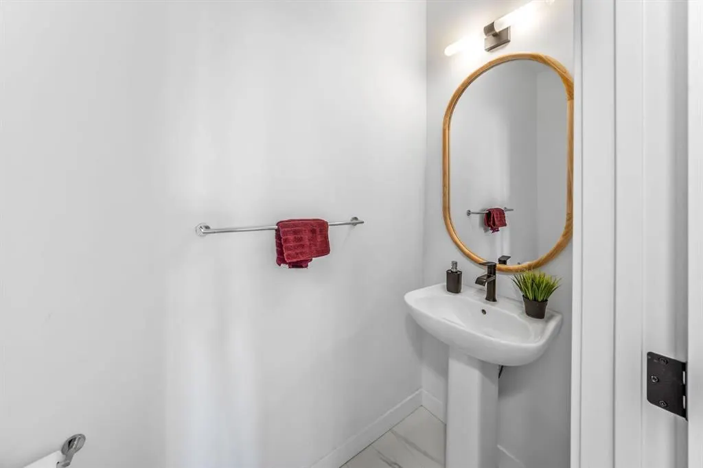 288 Sora Terrace SE