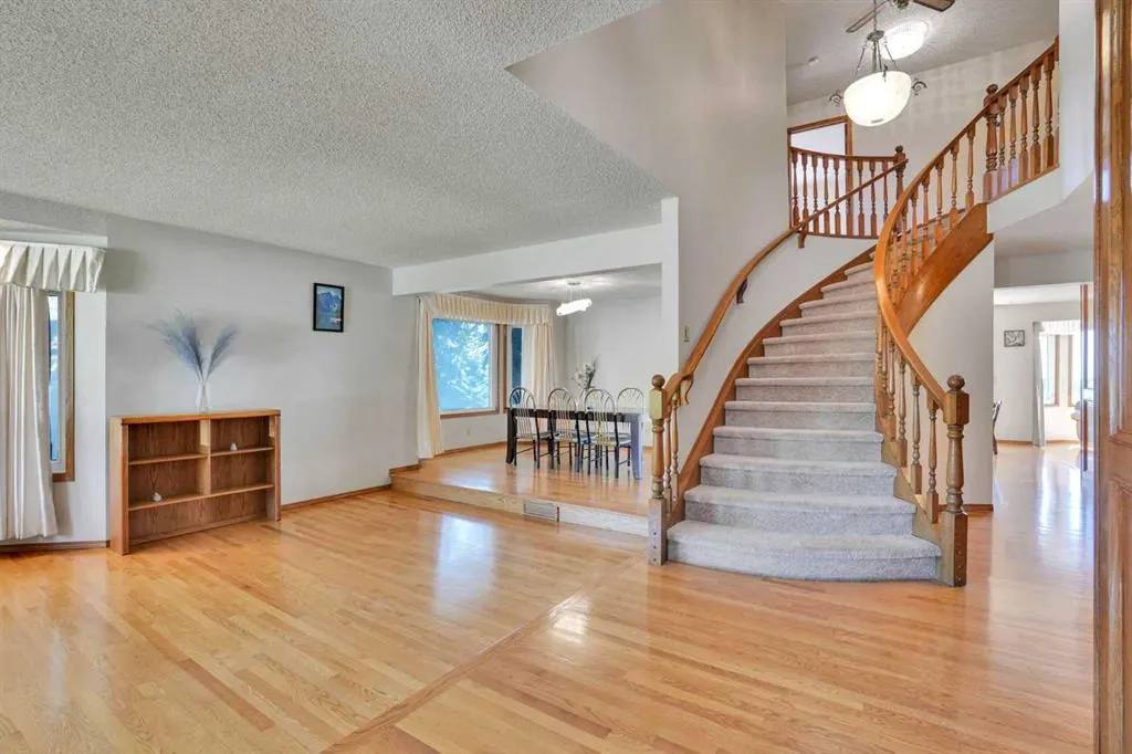 88 Edelweiss Drive NW