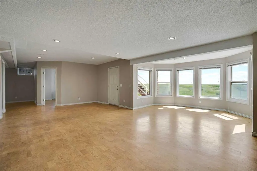 88 Edelweiss Drive NW