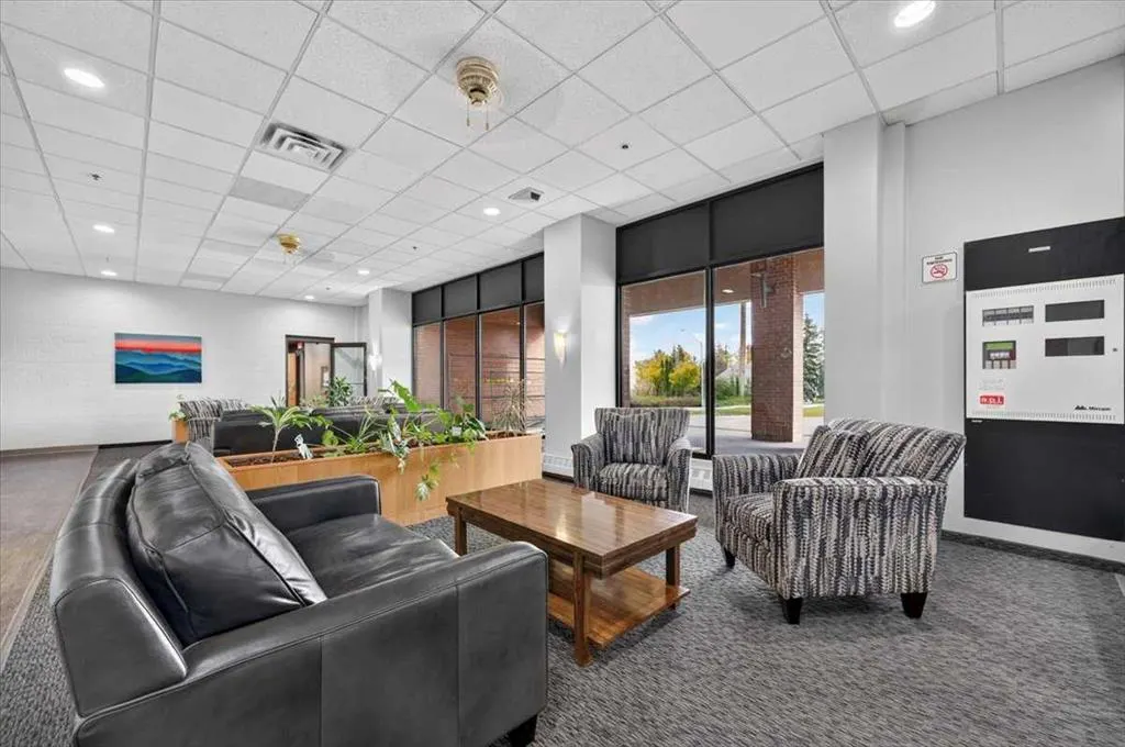 8604 48 Avenue NW #908