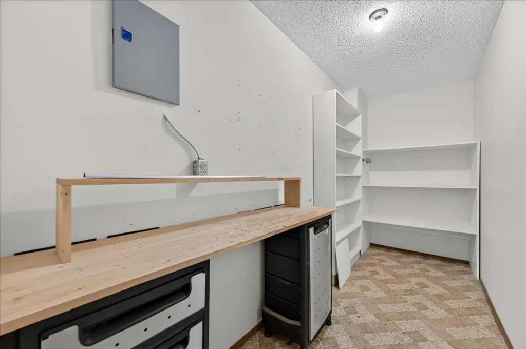 8604 48 Avenue NW #908