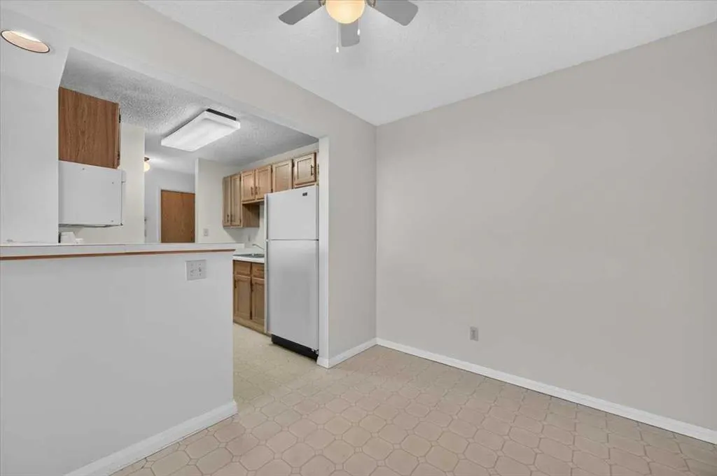 8604 48 Avenue NW #908