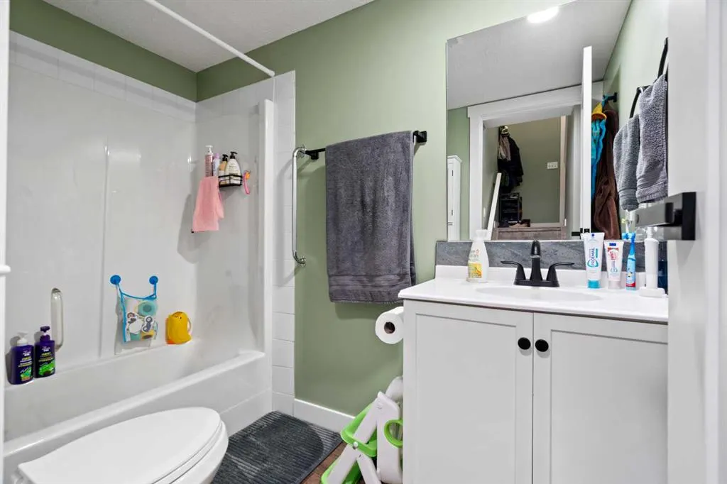 29 Poplar Avenue #1