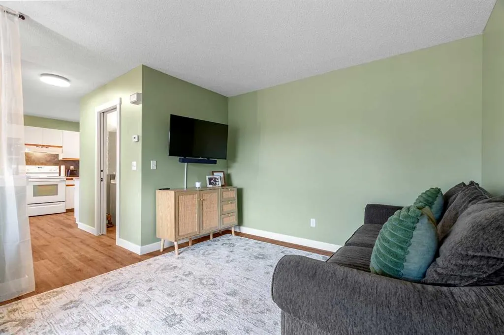 29 Poplar Avenue #1