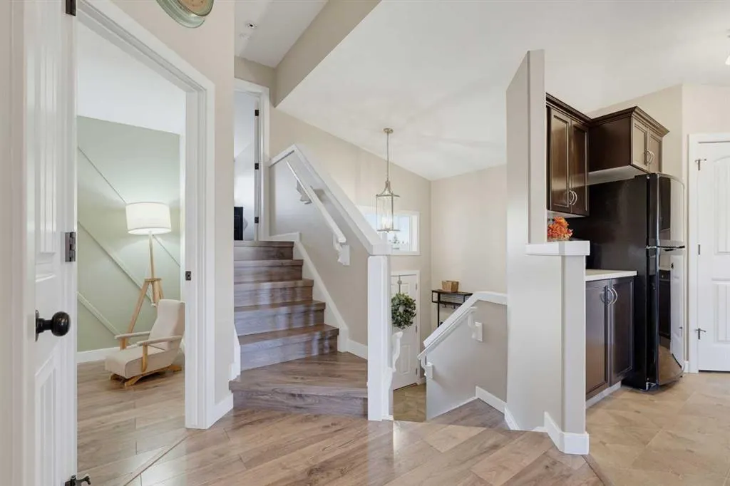 5256 48 Street Close