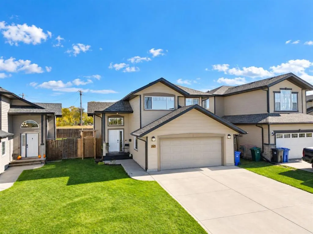 5256 48 Street Close