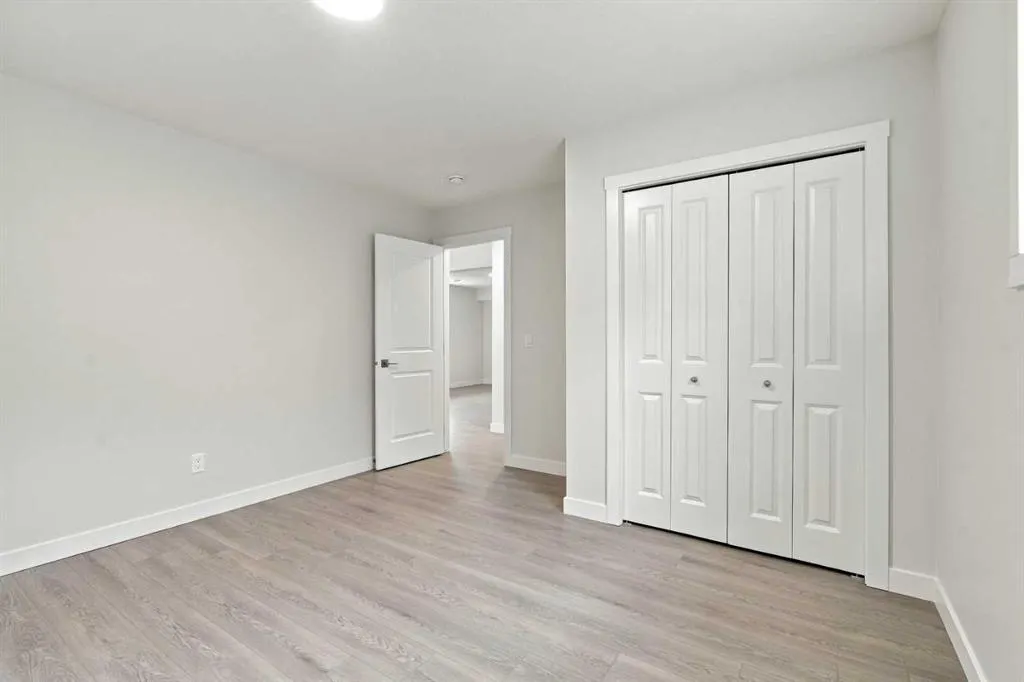 196 Buffaloberry Manor SE