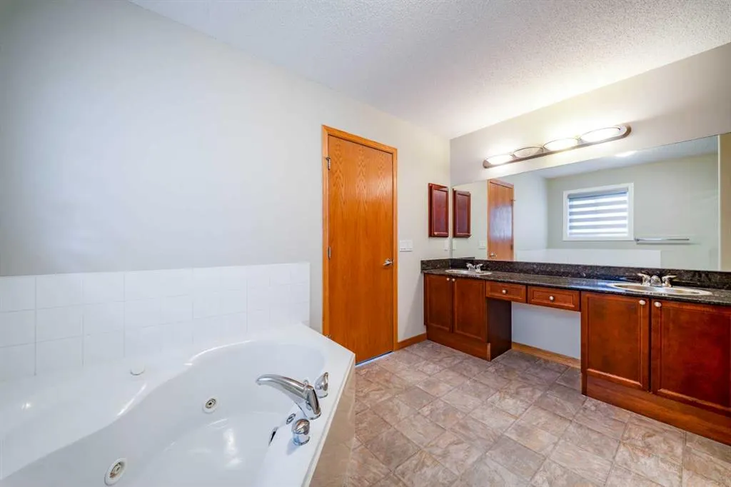 38 Everhollow Rise SW