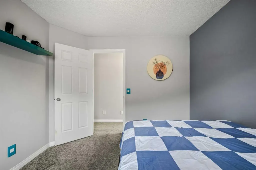 163 West Lakeview Passage