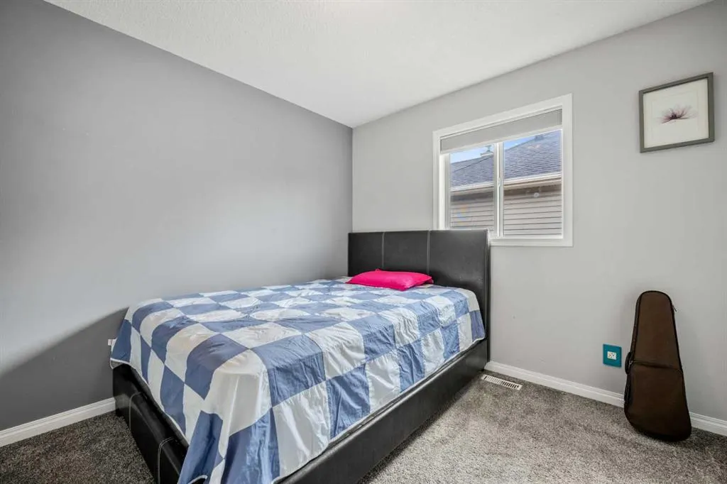 163 West Lakeview Passage