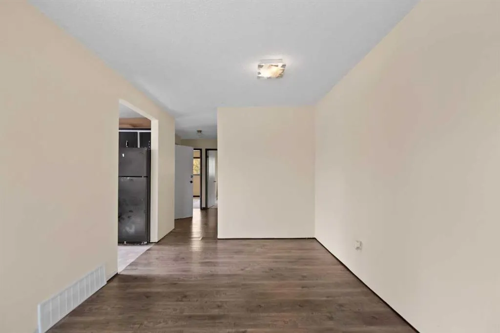 221 Theodore Place NW