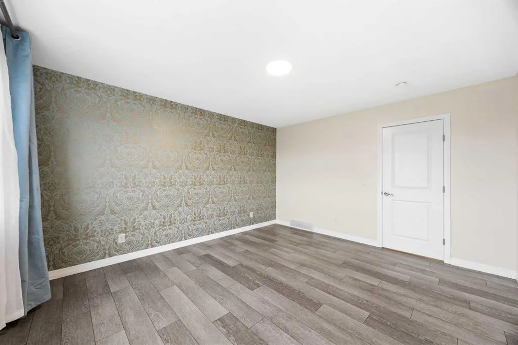 101 Howse Common NE