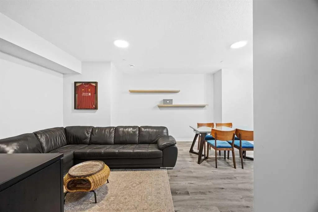 101 Howse Common NE