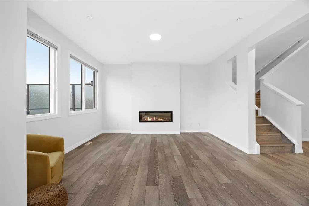 101 Howse Common NE