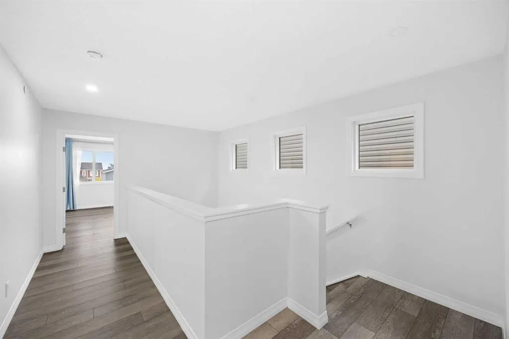 101 Howse Common NE