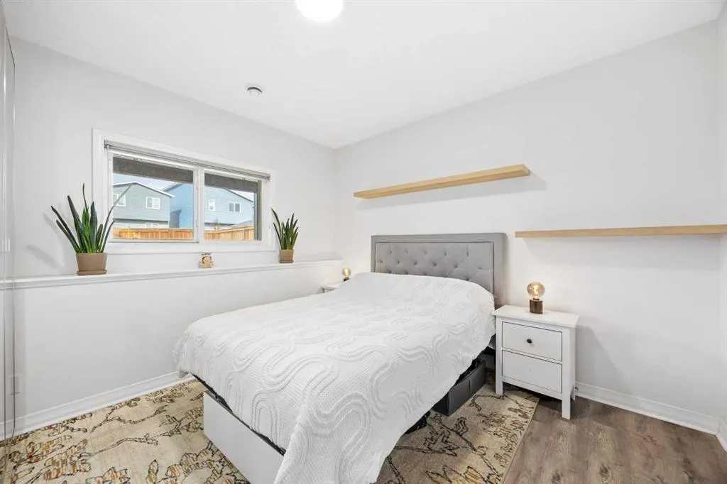 101 Howse Common NE