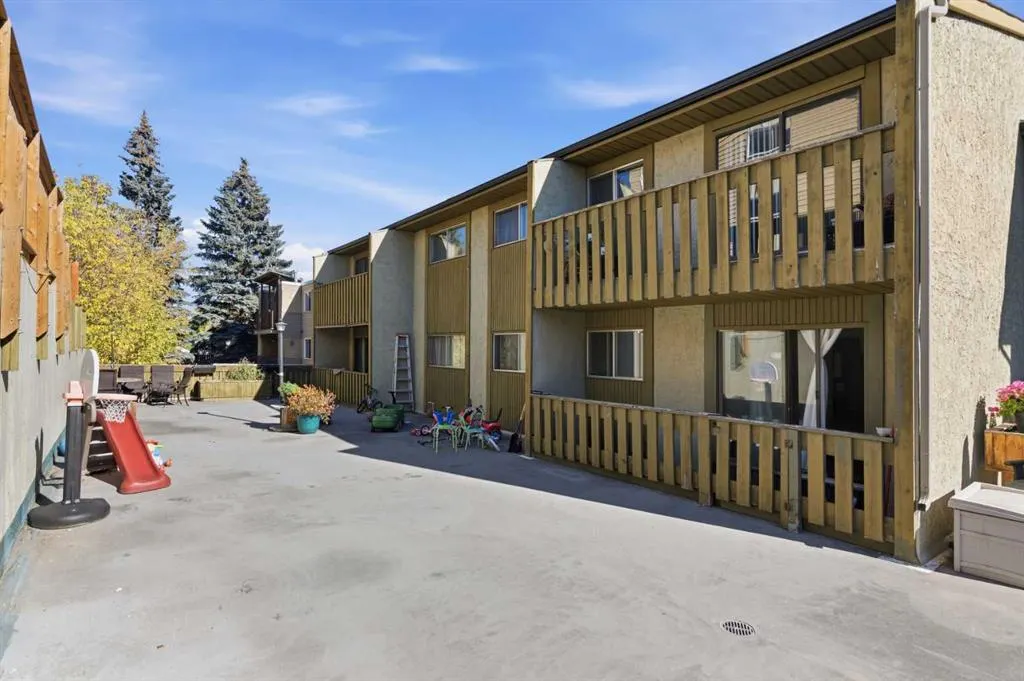3911 1 Street NE #7