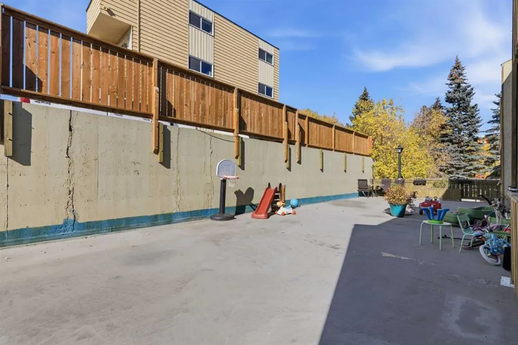3911 1 Street NE #7