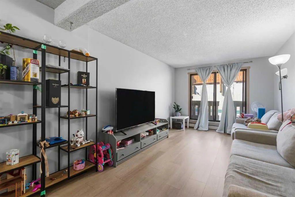 3911 1 Street NE #7