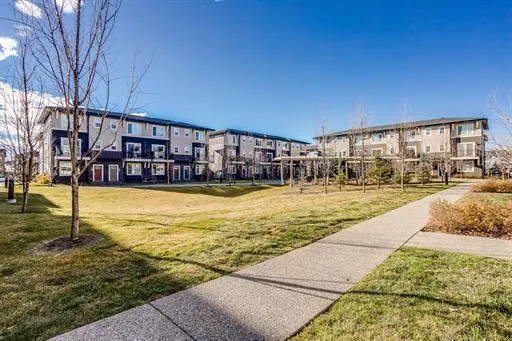 30 Cornerstone Manor NE #204
