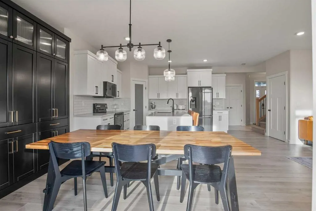 107 Vancouver Crescent