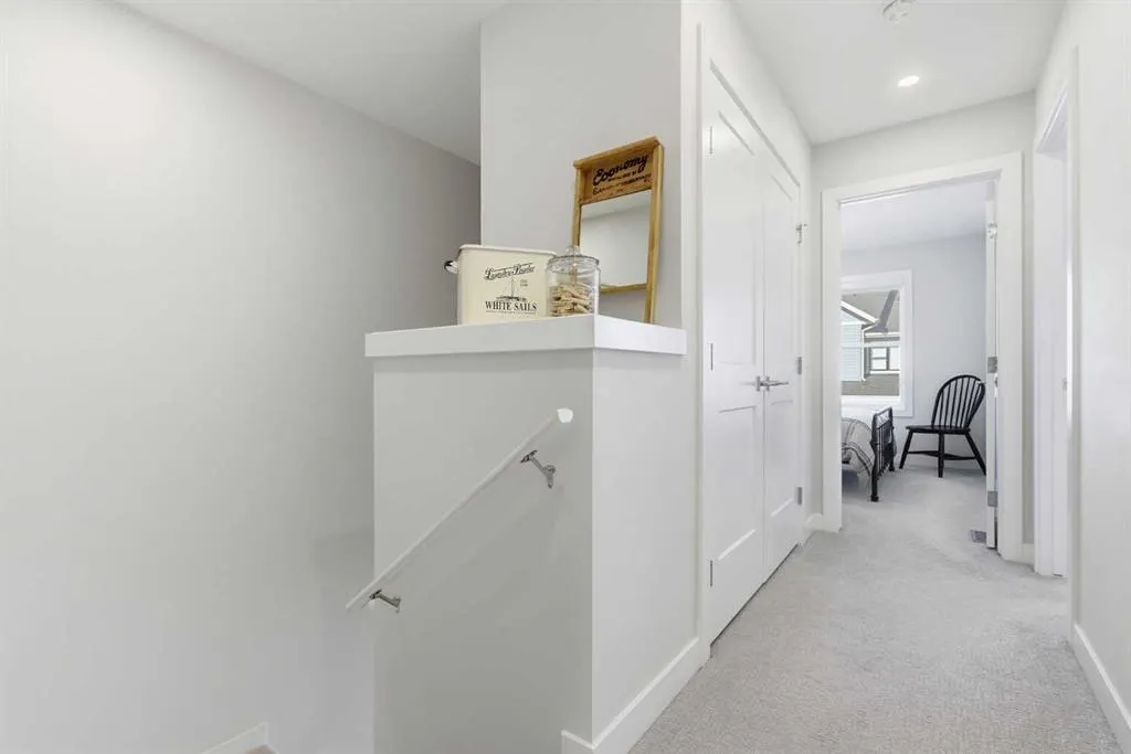 307 Crestridge Common SW