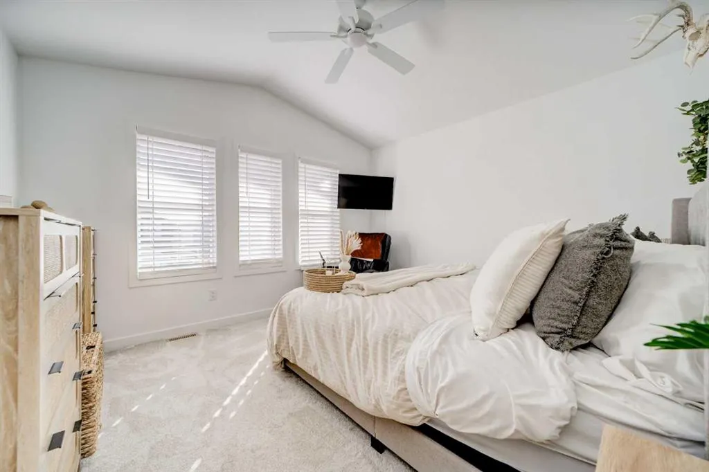 174 Caribou Bend N