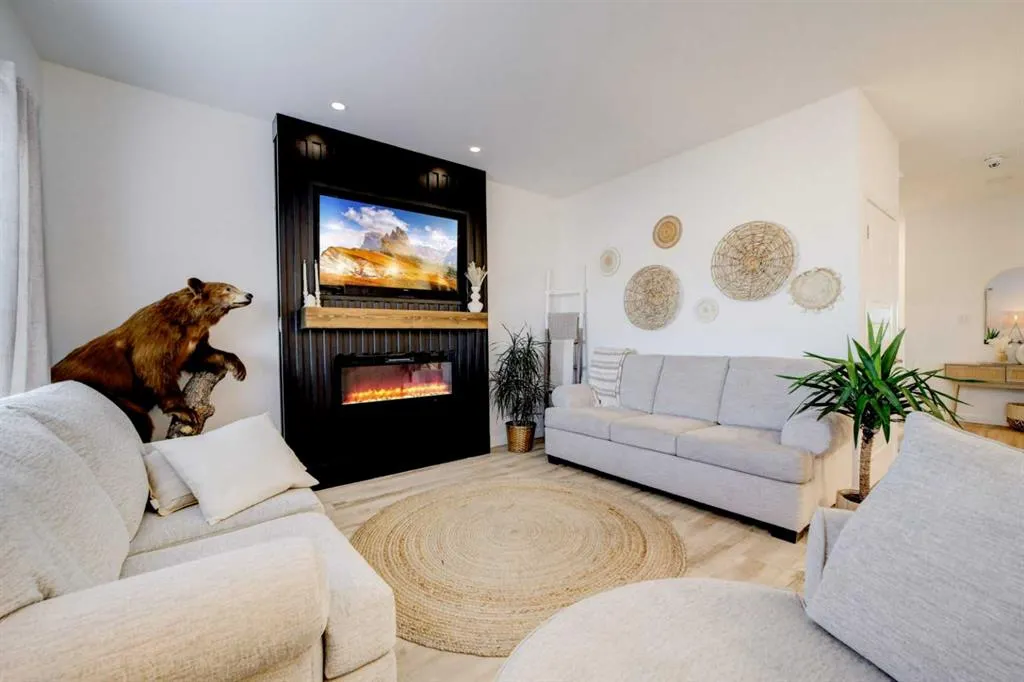 174 Caribou Bend N